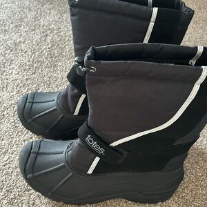 Men’s snow boots